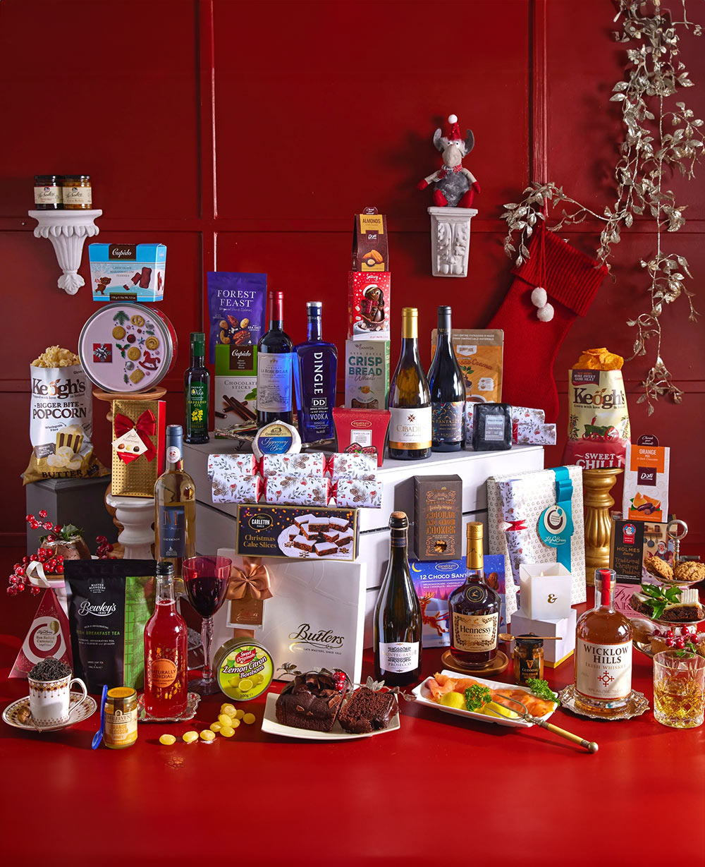 The Spectacular Christmas Celebration Gift Basket The Spectacular Christmas Celebration Gift Basket